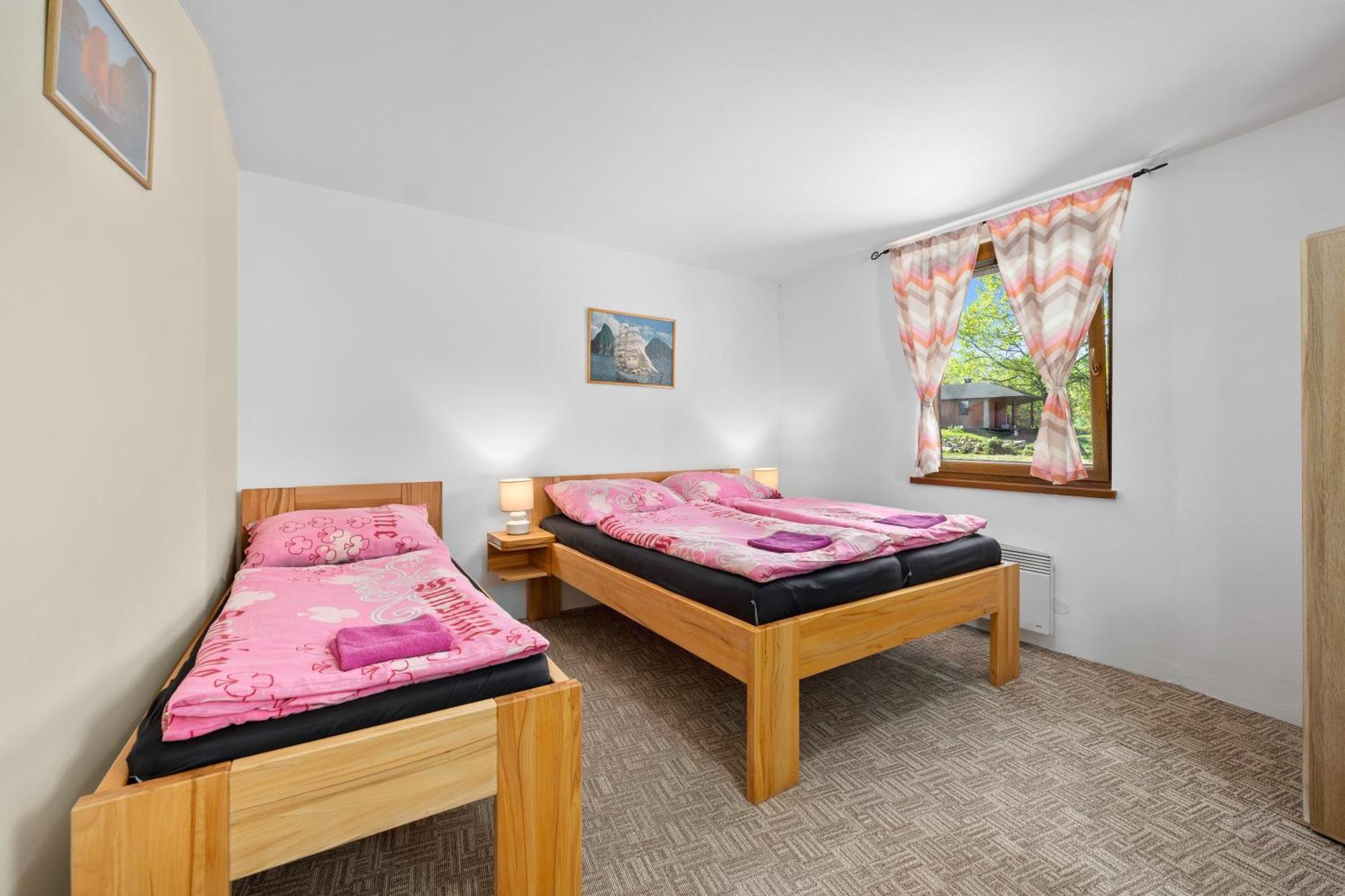 Marine Zavlahy Apartment Hrdejovice Ngoại thất bức ảnh