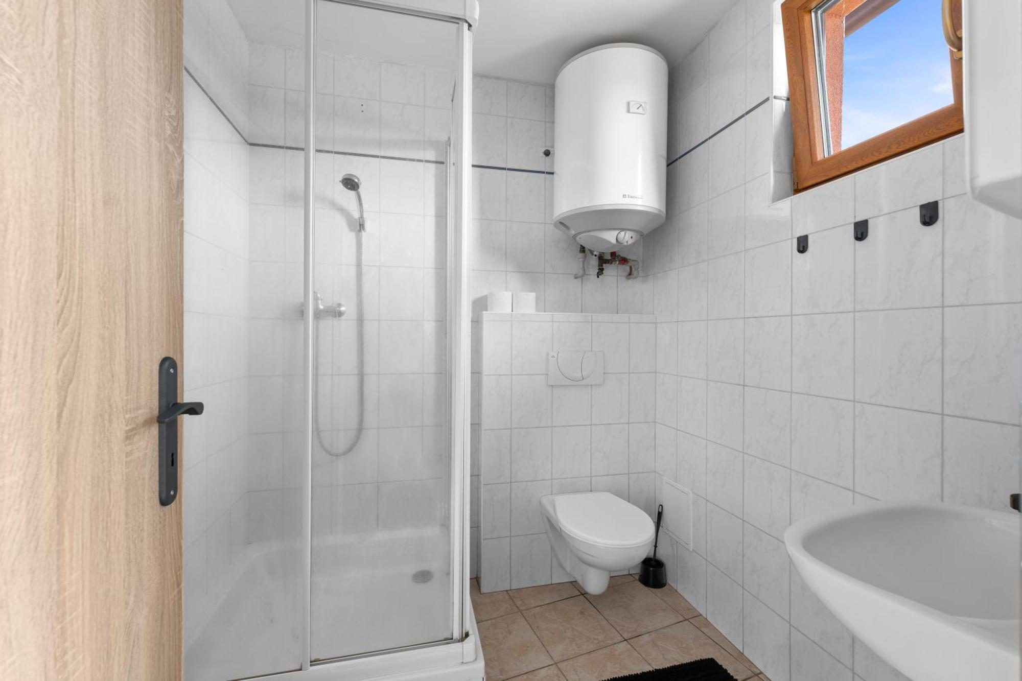 Marine Zavlahy Apartment Hrdejovice Ngoại thất bức ảnh