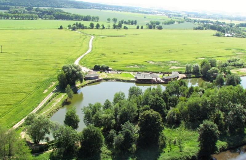 Marine Zavlahy Apartment Hrdejovice Ngoại thất bức ảnh